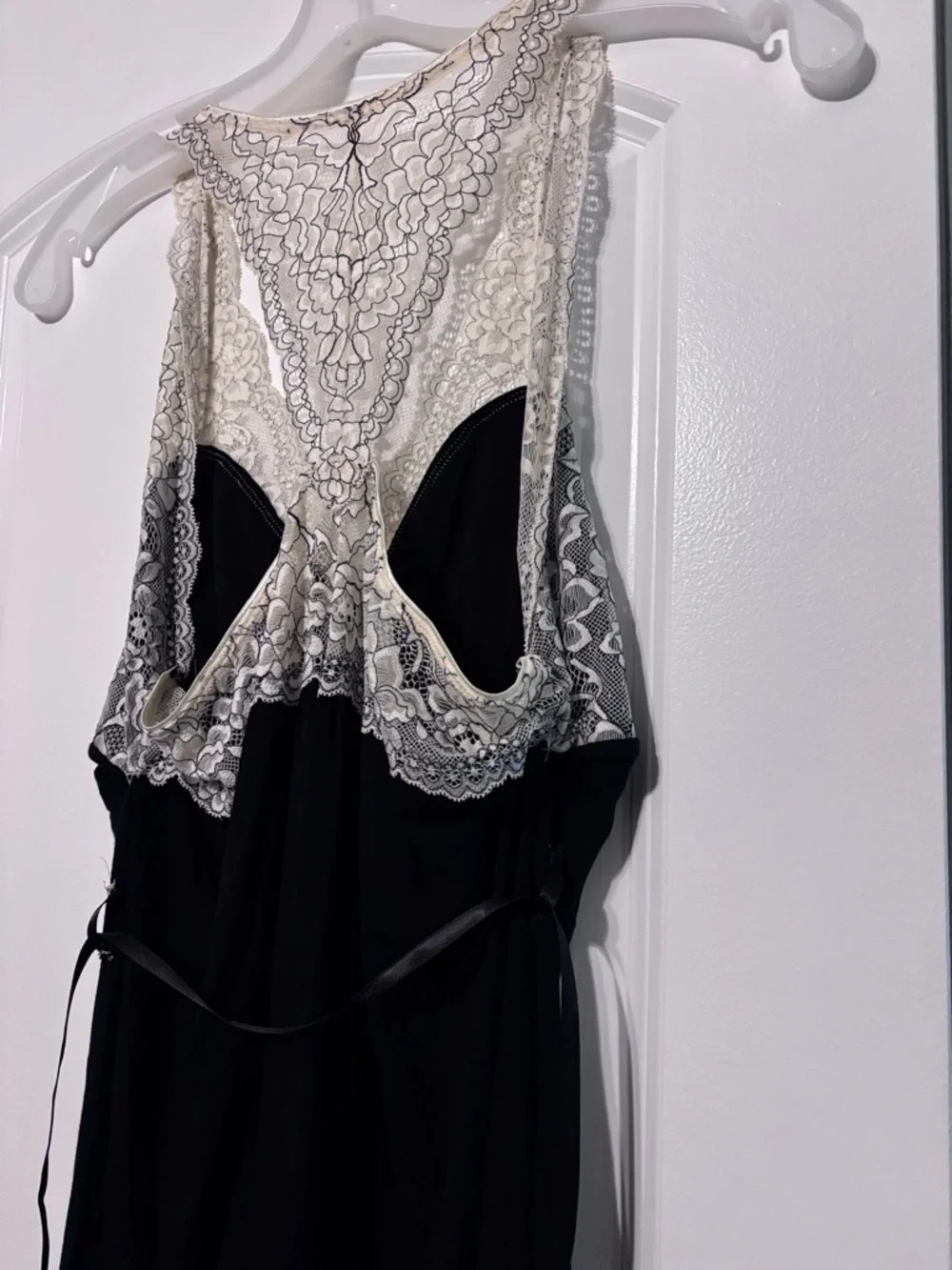 Adore Me Black and Ivory Lace Bodice Nightie Dress Size Large - Picture 8 of 13